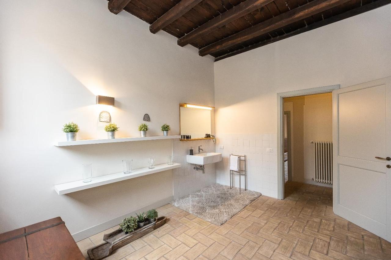 Rome Historical Apartment - Arco Dei Banchi Luaran gambar