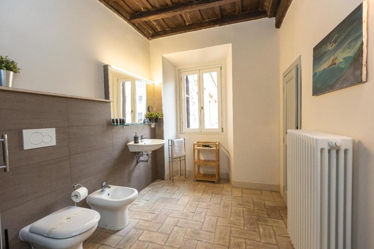 Rome Historical Apartment - Arco Dei Banchi Luaran gambar