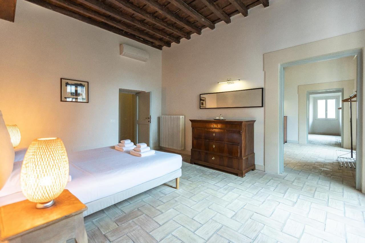 Rome Historical Apartment - Arco Dei Banchi Luaran gambar