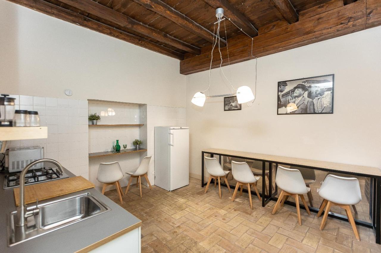 Rome Historical Apartment - Arco Dei Banchi Luaran gambar