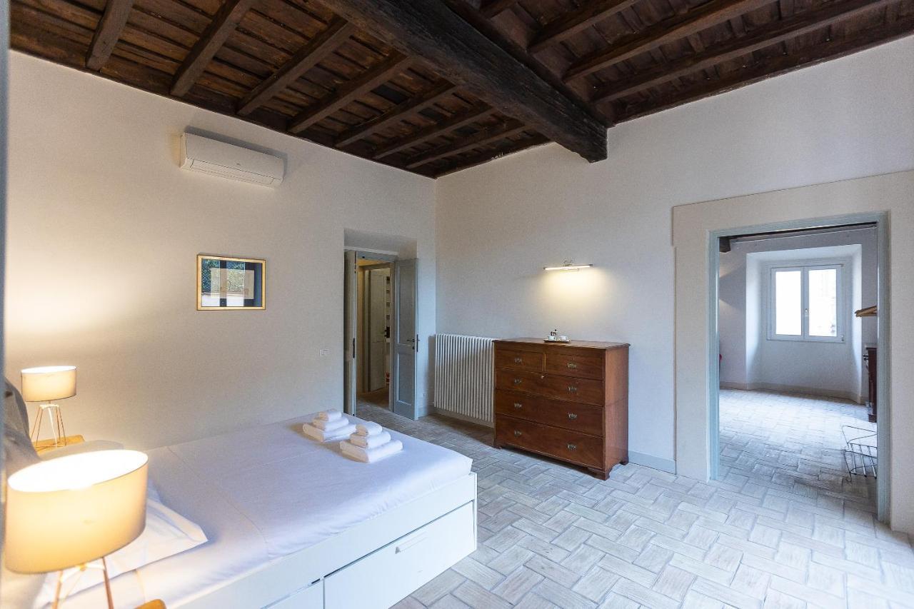 Rome Historical Apartment - Arco Dei Banchi Luaran gambar
