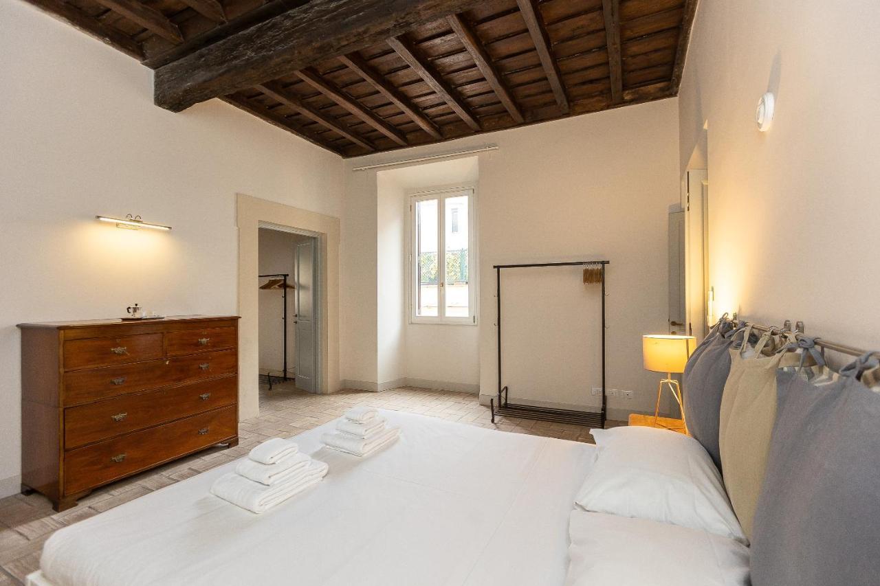 Rome Historical Apartment - Arco Dei Banchi Luaran gambar