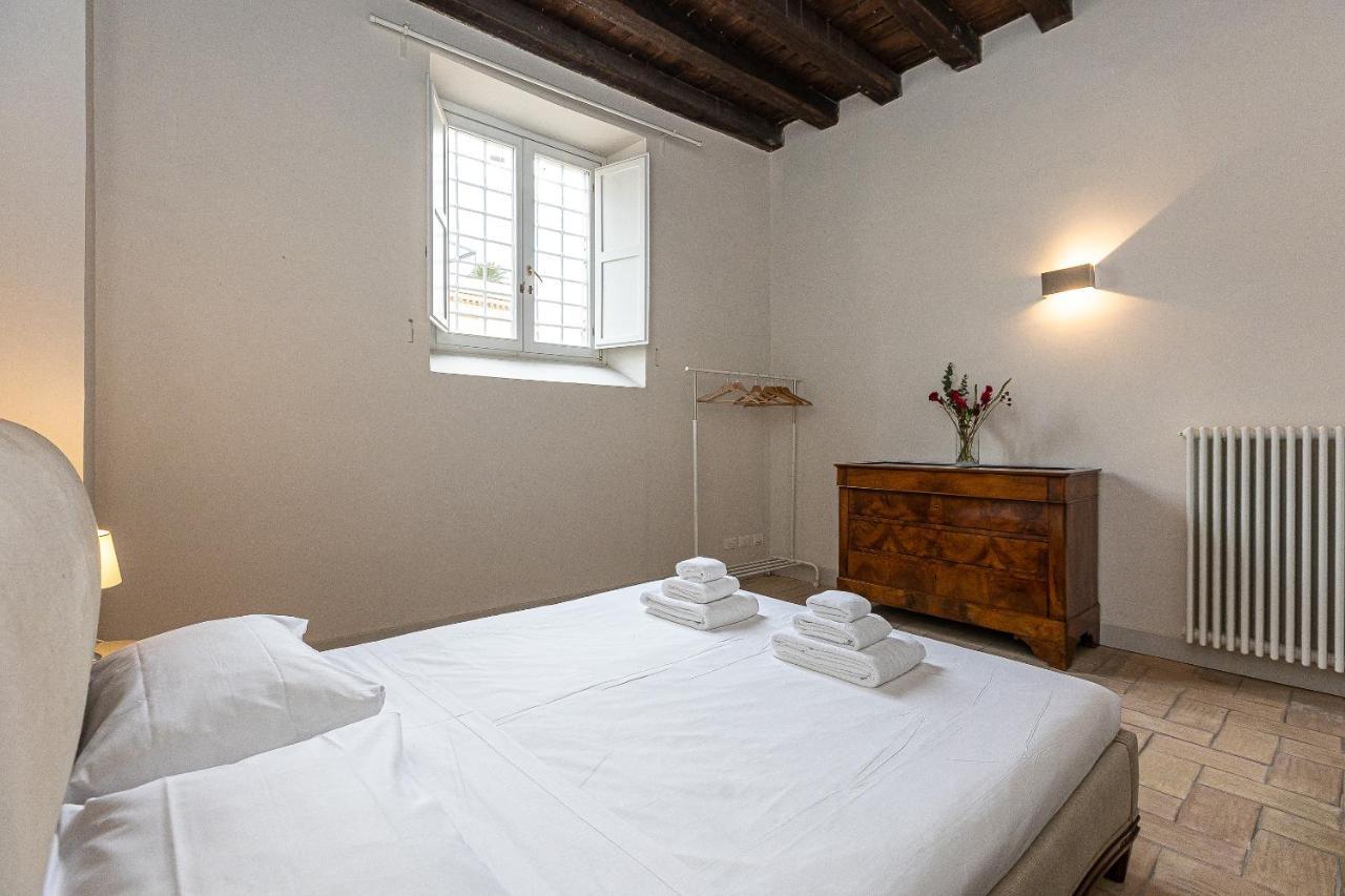 Rome Historical Apartment - Arco Dei Banchi Luaran gambar